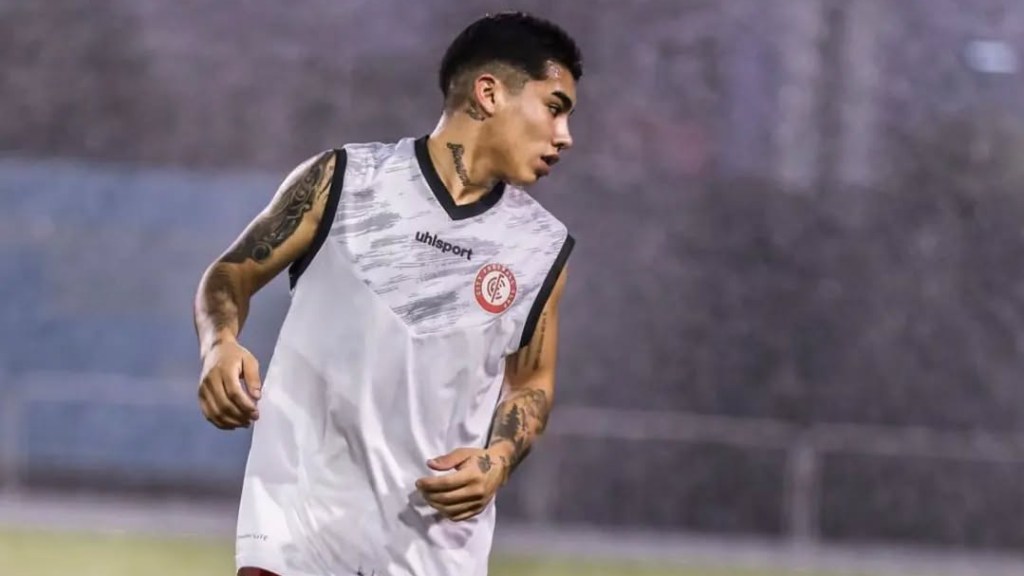 Uno llega desde Emiratos Árabes: los 3 nuevos refuerzos de Deportivo&nbsp;Merlo